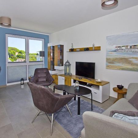 Zentrale Fewo Mit Balkon, Gratis Nutzung Vom Ahoi Erlebnisbad Und Sauna In Sellin - Villa Anni Fewo 05 Goehren  Exterior foto
