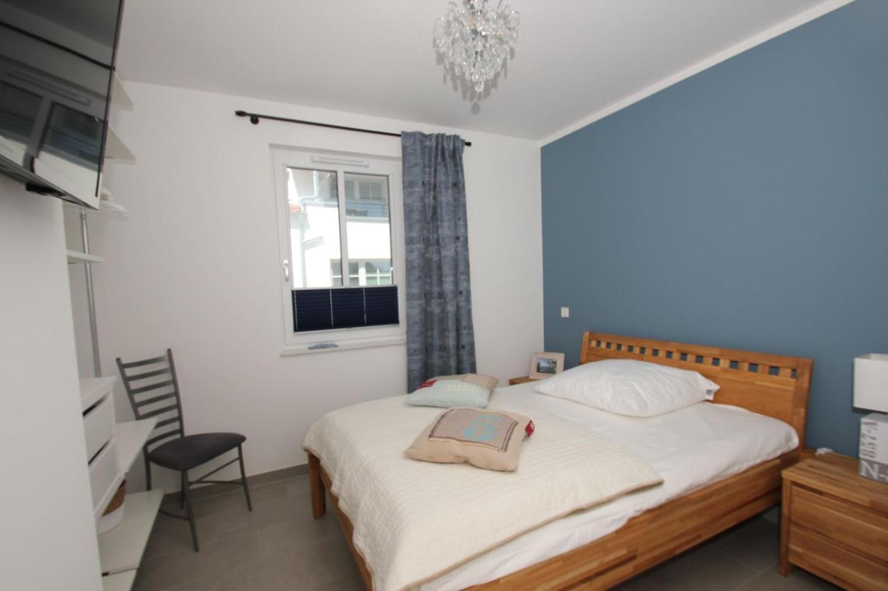 Zentrale Fewo Mit Balkon, Gratis Nutzung Vom Ahoi Erlebnisbad Und Sauna In Sellin - Villa Anni Fewo 05 Goehren  Exterior foto